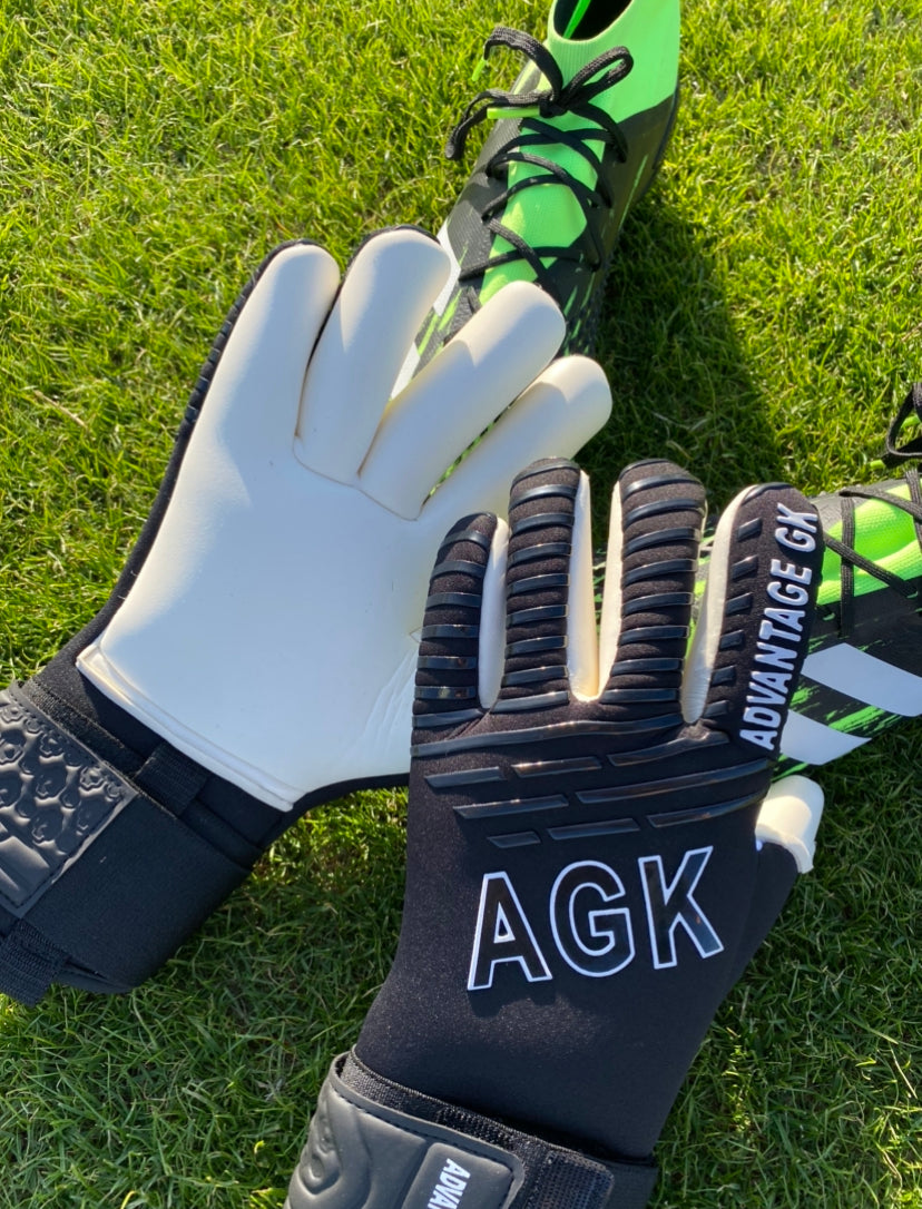 Advantage Goalkeeping - How Long Should Goalkeeper Gloves Last