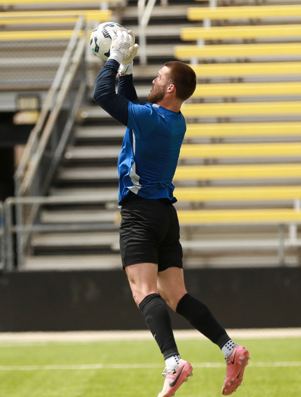 AGK Pro Avalanche Goalkeeper Glove